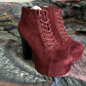 Speed Limit 98 heeled booties